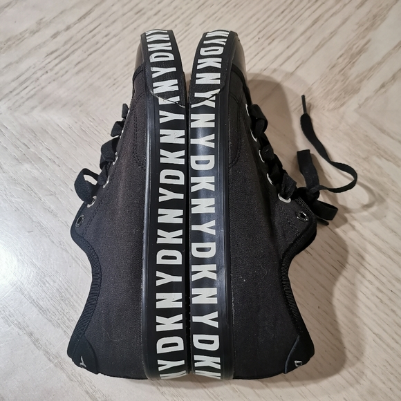 DKNY Deck Sneakers - Picture 6 of 16